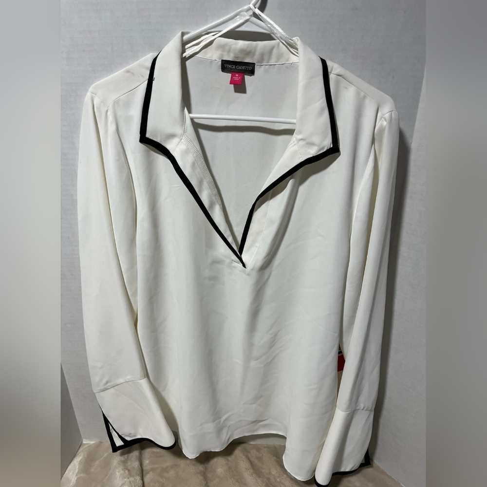 Vince Camuto XL 'Falling for Florals' Ivory Blouse - Elegant Charm - NWT